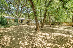 2814 Blackwood Dr, Arlington, TX 76013 - Photo 31