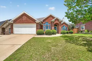 817 Peach Ln, Burleson, TX 76028 - Photo 1