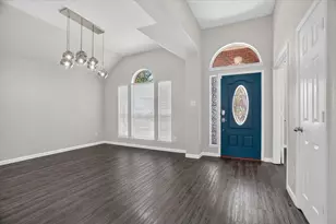 817 Peach Ln, Burleson, TX 76028 - Photo 3