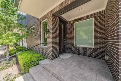 381 E Greenbriar Lane #804, Dallas, TX 75203 - Photo 5