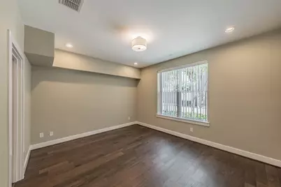 381 E Greenbriar Lane #804, Dallas, TX 75203 - Photo 9
