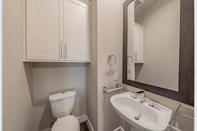 381 E Greenbriar Lane #804, Dallas, TX 75203 - Photo 11