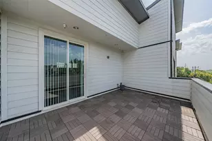 381 E Greenbriar Ln, Dallas, TX 75203 - Photo 39