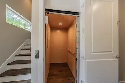 381 E Greenbriar Lane #804, Dallas, TX 75203 - Photo 7
