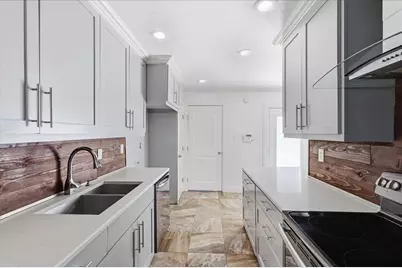 5552 N Colony Boulevard, The Colony, TX 75056 - Photo 15