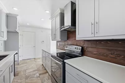 5552 N Colony Boulevard, The Colony, TX 75056 - Photo 13