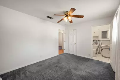 303 Bayless Drive, Euless, TX 76040 - Photo 15