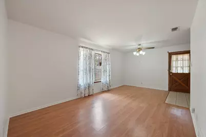 303 Bayless Drive, Euless, TX 76040 - Photo 7