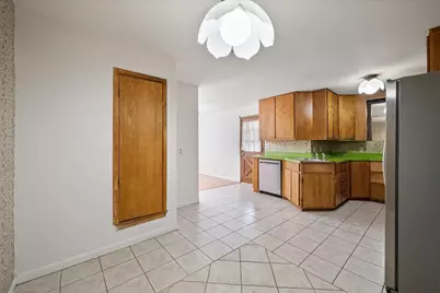 303 Bayless Drive, Euless, TX 76040 - Photo 9