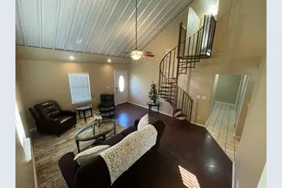 606 E Clifton Street, Stephenville, TX 76401 - Photo 3