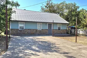 606 E Clifton St, Stephenville, TX 76401 - Photo 3