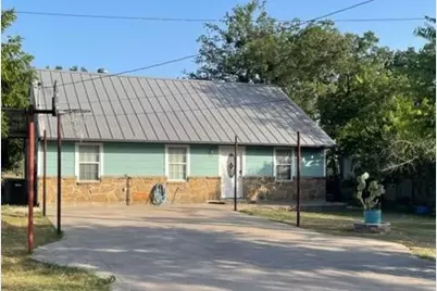606 E Clifton Street, Stephenville, TX 76401 - Photo 1