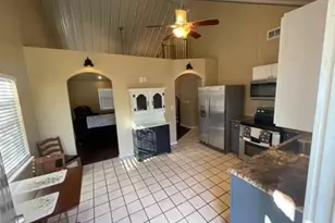 606 E Clifton St, Stephenville, TX 76401 - Photo 9
