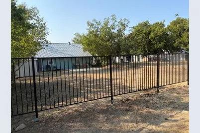 606 E Clifton Street, Stephenville, TX 76401 - Photo 17