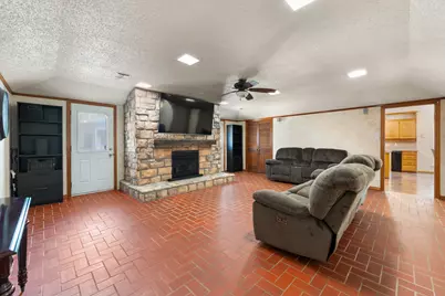 212 Roaring Springs Drive, Joshua, TX 76058 - Photo 3
