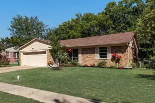 500 Kirven Ave, Waxahachie, TX 75165 - Photo 9