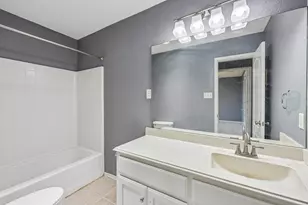 1910 Bentwood Ct, Grapevine, TX 76051 - Photo 29