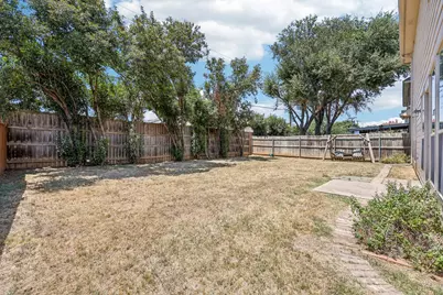 1910 Bentwood Court, Grapevine, TX 76051 - Photo 35