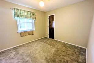 2100 N Rough Creek Ct, Granbury, TX 76048 - Photo 27