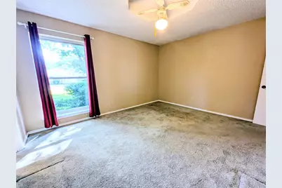 2100 N Rough Creek Court, Granbury, TX 76048 - Photo 23