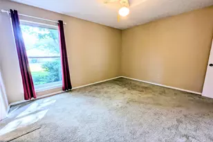 2100 N Rough Creek Ct, Granbury, TX 76048 - Photo 23