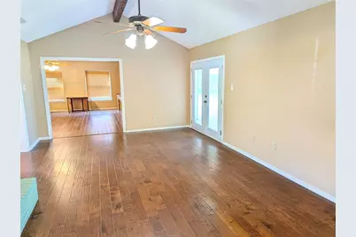2100 N Rough Creek Court, Granbury, TX 76048 - Photo 3