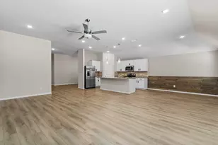 1137 Chandler Dr, Crowley, TX 76036 - Photo 7