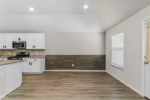 1137 Chandler Dr, Crowley, TX 76036 - Photo 9