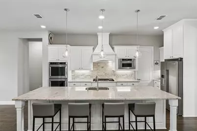 10760 Clarita Lane, Frisco, TX 75035 - Photo 5