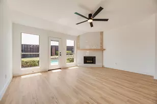 6614 Spartan Dr, Arlington, TX 76001 - Photo 11