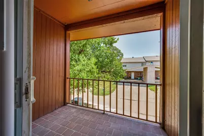 2229 Seville Court, Dalworthington Gardens, TX 76013 - Photo 25