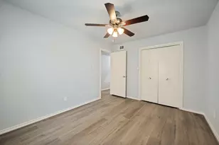 2229 Seville Ct, Dalworthington Gardens, TX 76013 - Photo 13