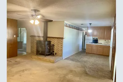 2110 SE 25th Avenue, Mineral Wells, TX 76067 - Photo 7