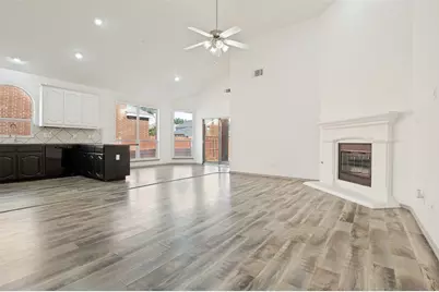 3255 Serpis, Grand Prairie, TX 75054 - Photo 7