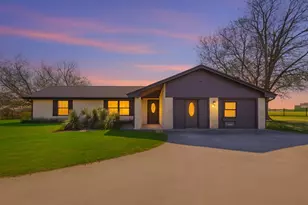 3873 Lois Rd E, Sanger, TX 76266 - Photo 1