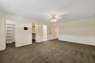 3020 Stonehenge Ln, Carrollton, TX 75006 - Photo 23