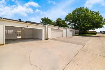 3020 Stonehenge Lane, Carrollton, TX 75006 - Photo 21