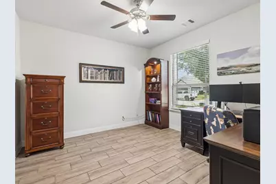 985 E Villas Court, Lewisville, TX 75067 - Photo 3