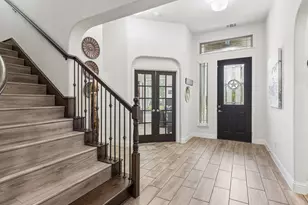 985 E Villas Ct, Lewisville, TX 75067 - Photo 13