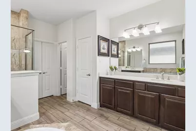 985 E Villas Court, Lewisville, TX 75067 - Photo 19