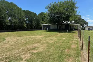 8345 County Rd 205, Grandview, TX 76050 - Photo 39
