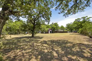 3025 Field St, Haltom City, TX 76117 - Photo 25