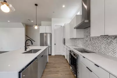 2915 Lucas #105, Dallas, TX 75219 - Photo 5