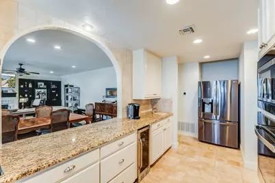 5623 Thunderbird Court, Granbury, TX 76049 - Photo 17