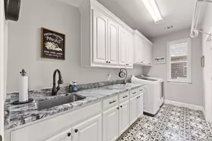 104 Spieth Ct, Granbury, TX 76048 - Photo 15