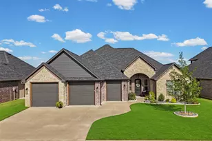 104 Spieth Ct, Granbury, TX 76048 - Photo 1