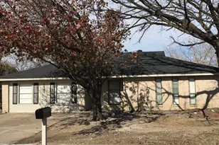 1601 Hillwood Dr, Mesquite, TX 75149 - Photo 1