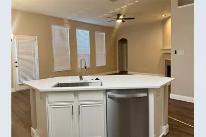2113 Fountain Drive, Lewisville, TX 75067 - Photo 11