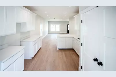 305 W Oak, Olney, TX 76374 - Photo 5