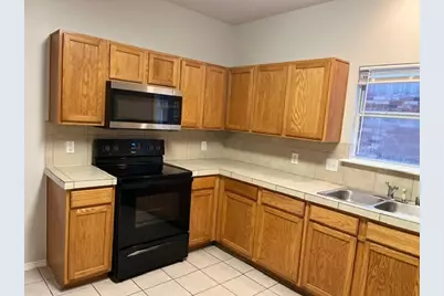 2053 Meadow Park Drive, Princeton, TX 75407 - Photo 11